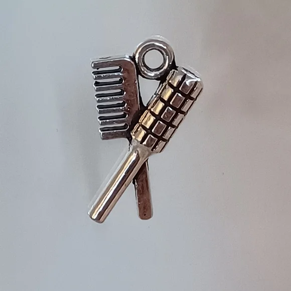 Comb & Brush Charm - Picture 1 of 2